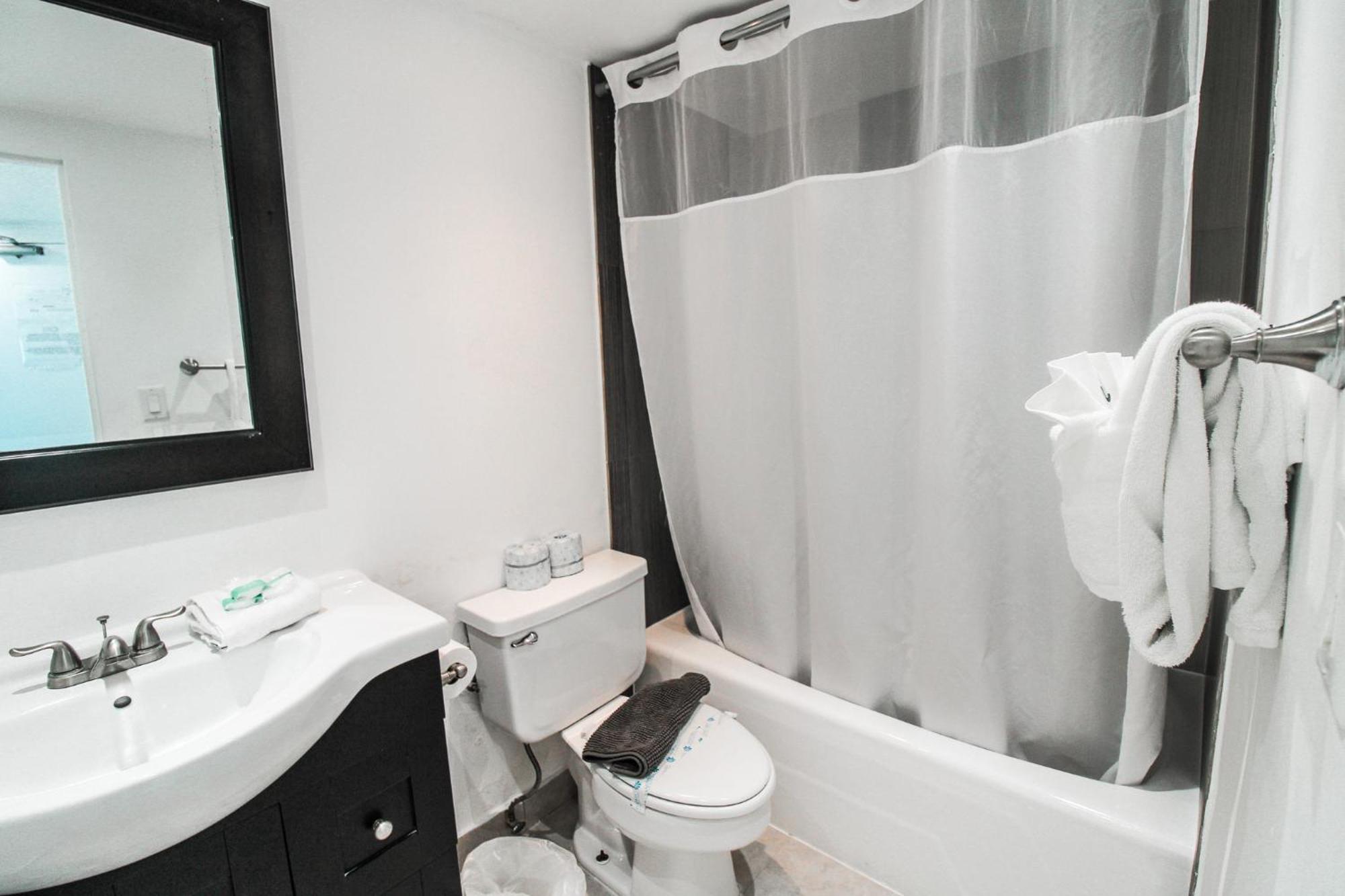 Castle 1118 Studio Bayview Direct Beach Access, Tennis, Pool, Restaurants, Free Parking Маямі-Біч Екстер'єр фото